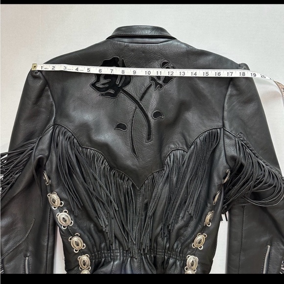 VTG Women’s Pro-Sports Leather Moto Jacket Fringe Conchos Roses Cinched Waist - Picture 7 of 15
